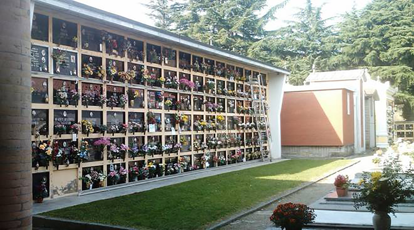 La Tumulazione ed Estumulazione